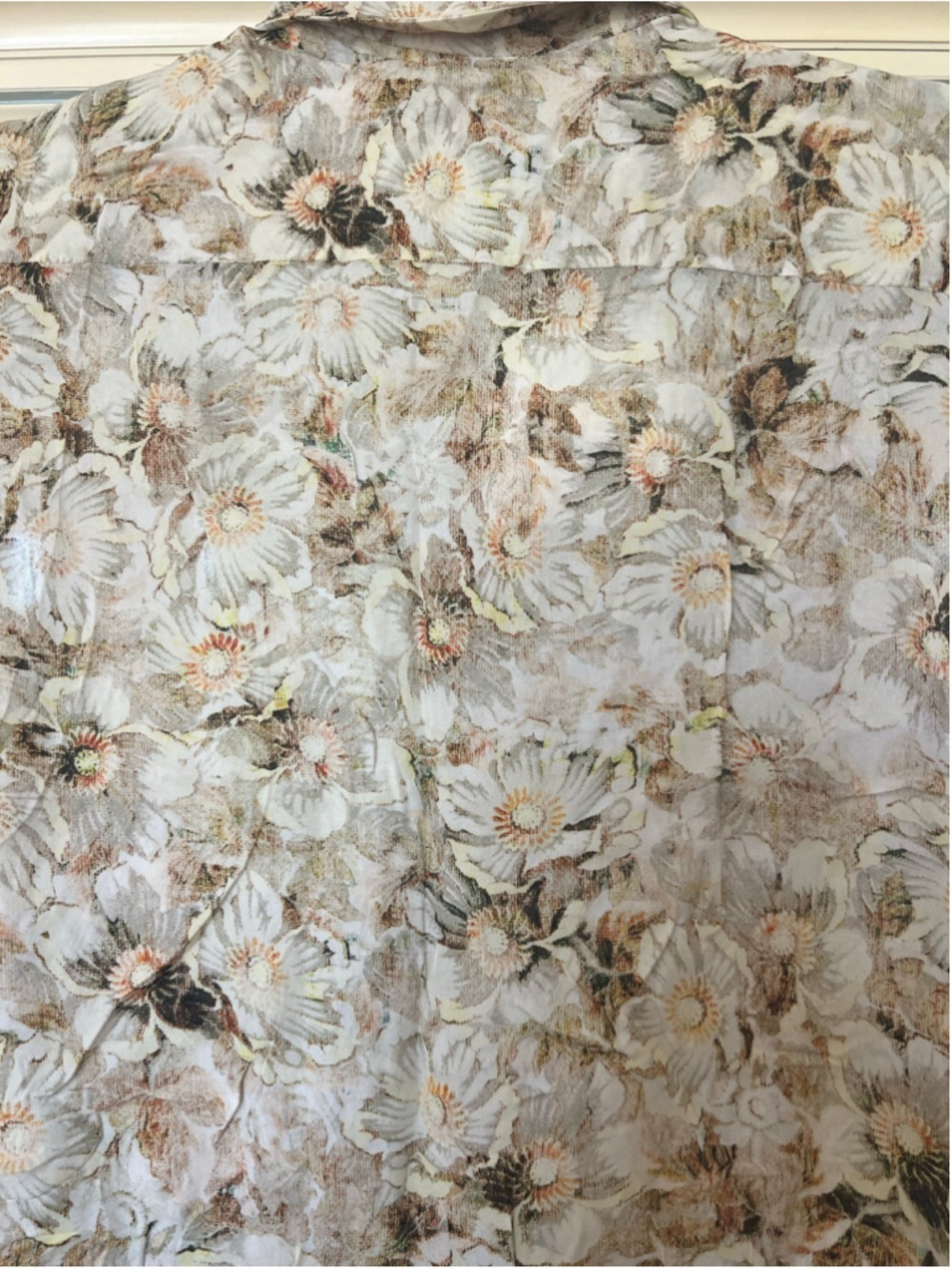 Chloé Floral Button Down Shirt, Size S, 36/4 Beige and White Floral New! - Picture 6 of 9